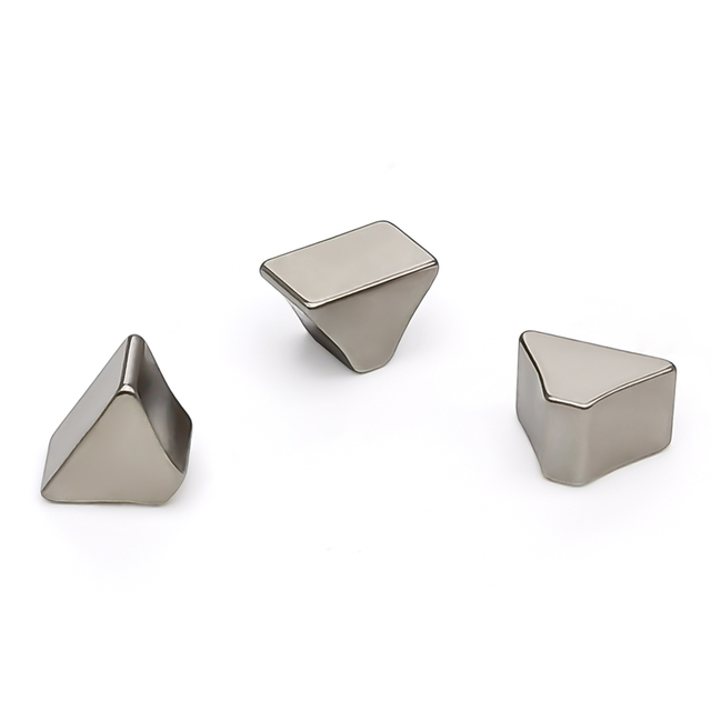 آهنرباهای نئودیمیم در گوشی و هدست