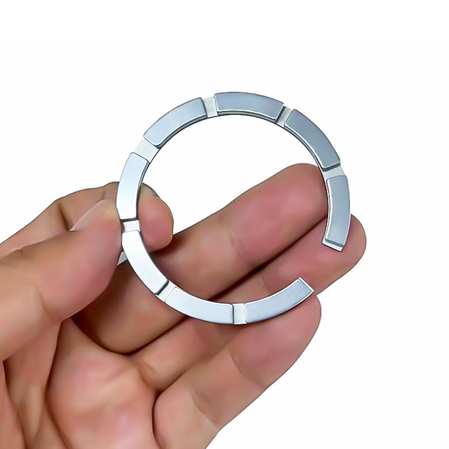 آهنرباهای نئودیمیم در شارژر بی سیم