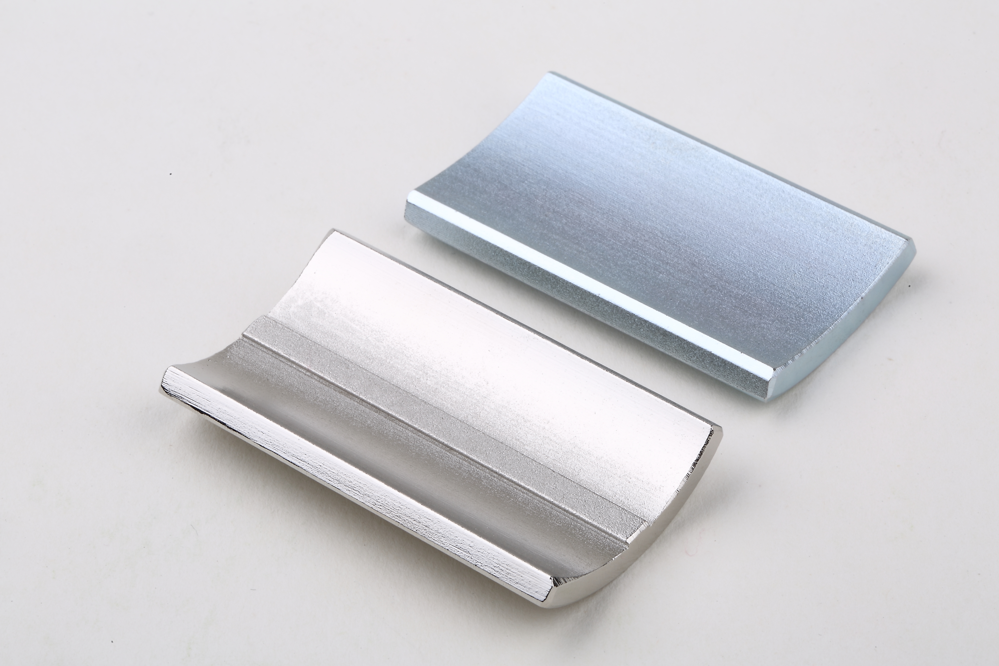 یک آهنربای نئودیمیم